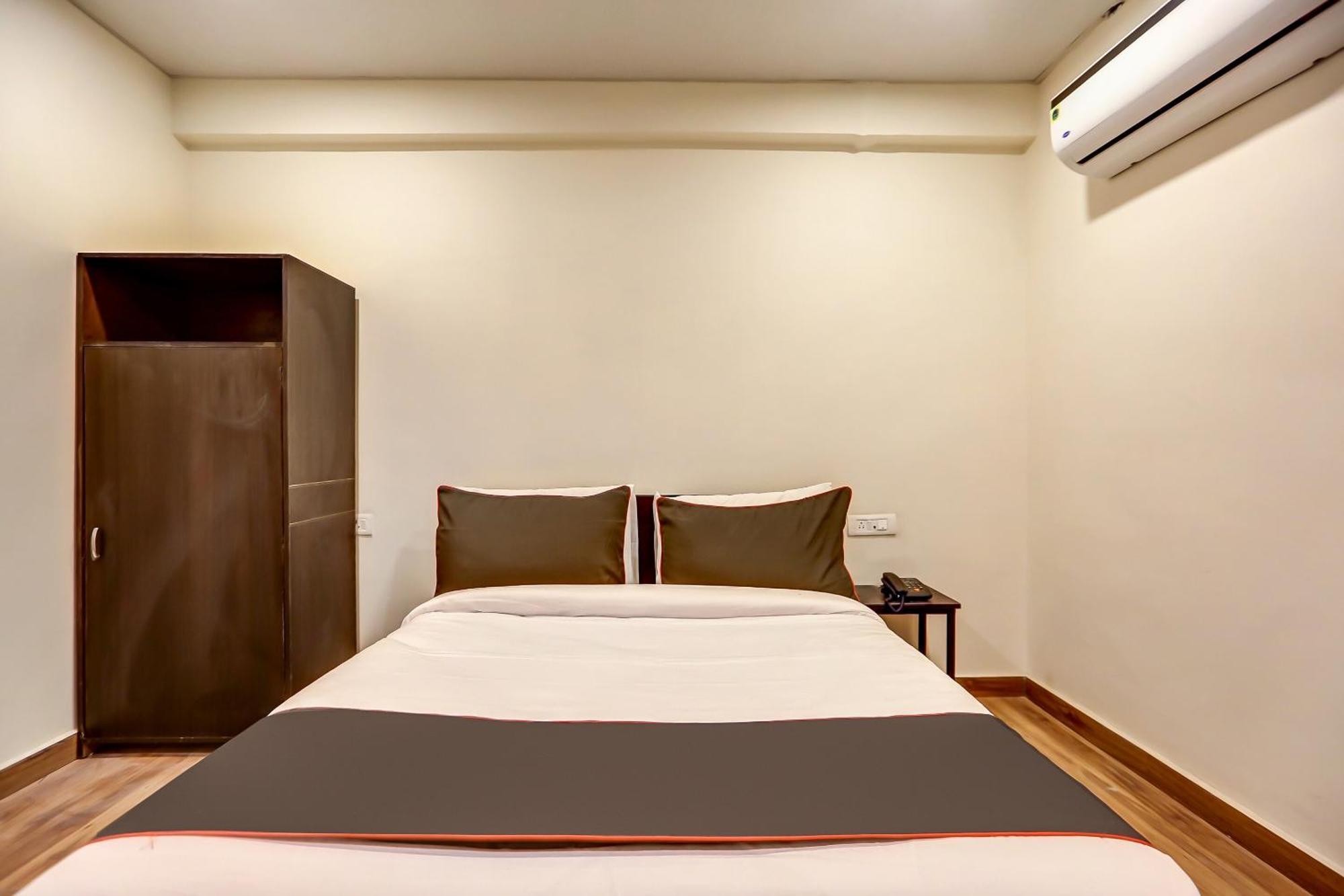 Collection O Sr Inn Awas Vikas カーンプル エクステリア 写真
